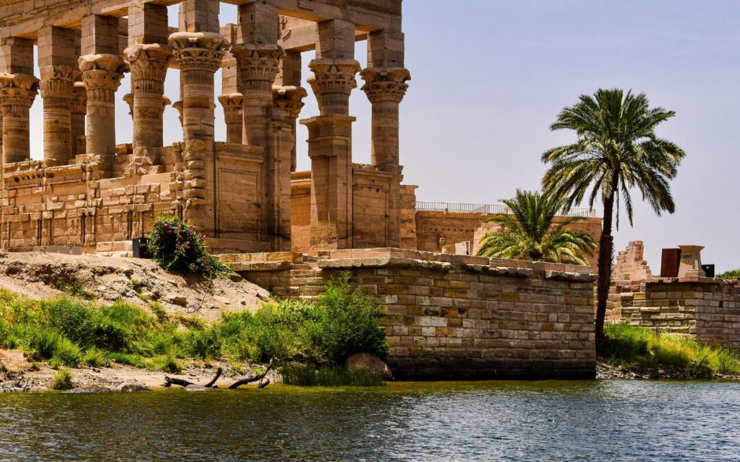 Egyptian Linen History: The Loom of Ra and the Legacy of Ancient Sustainable Textiles